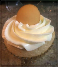 Load image into Gallery viewer, Banana Pudding Specialty Cupcake
